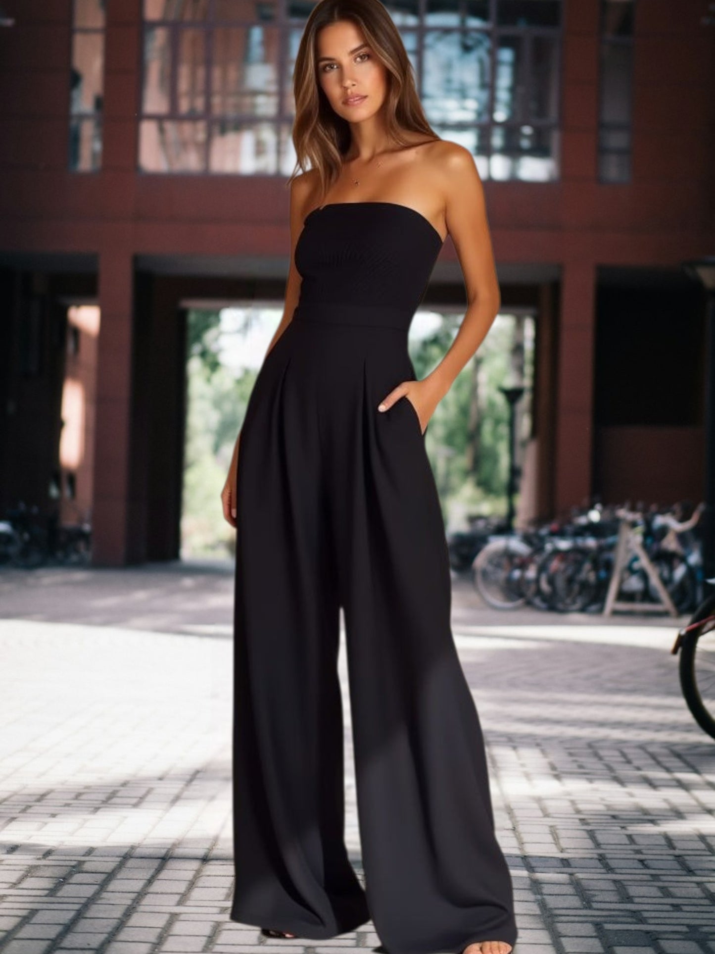 Amélie | Elegante ärmellose Kombination aus hochwertigem Polyester mit figurbetonter Passform | schwarz