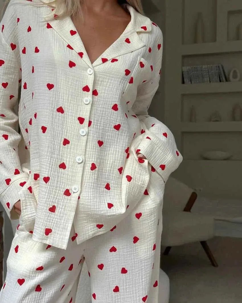 Amelie – Zweiteiliges Pyjama-Set mit Herzmuster & weitem Bein 5