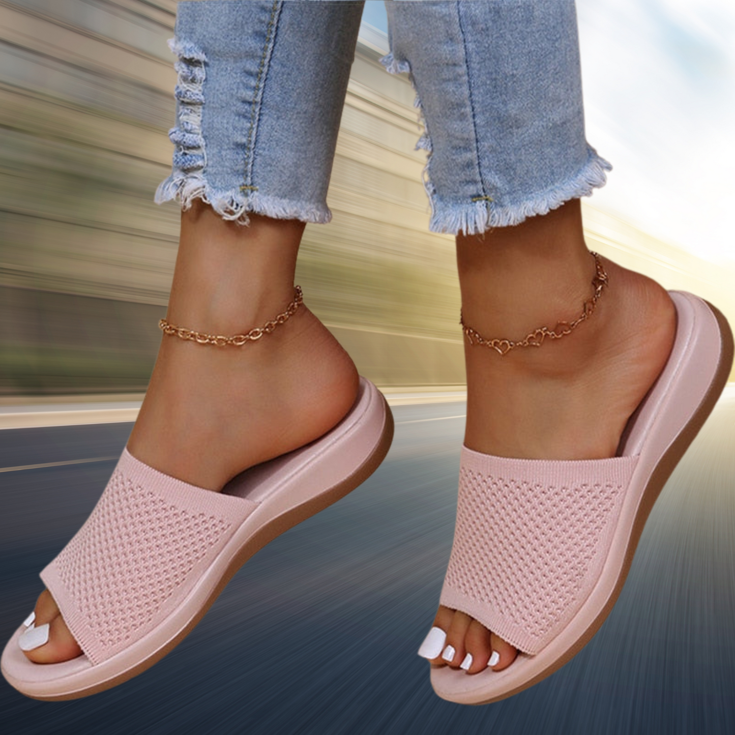 Bequeme Slipper aus atmungsaktivem Stoff mit flexibler Passform | Hellrosa
