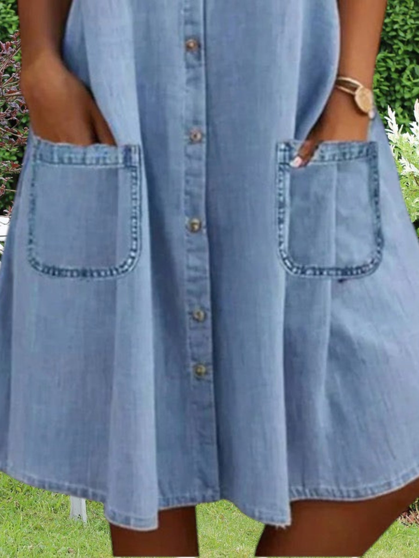 Birgitte | Elegantes Festkleid Damen mit Spitzenkragen, lockerer Passform und praktischen Taschen | Blau 2