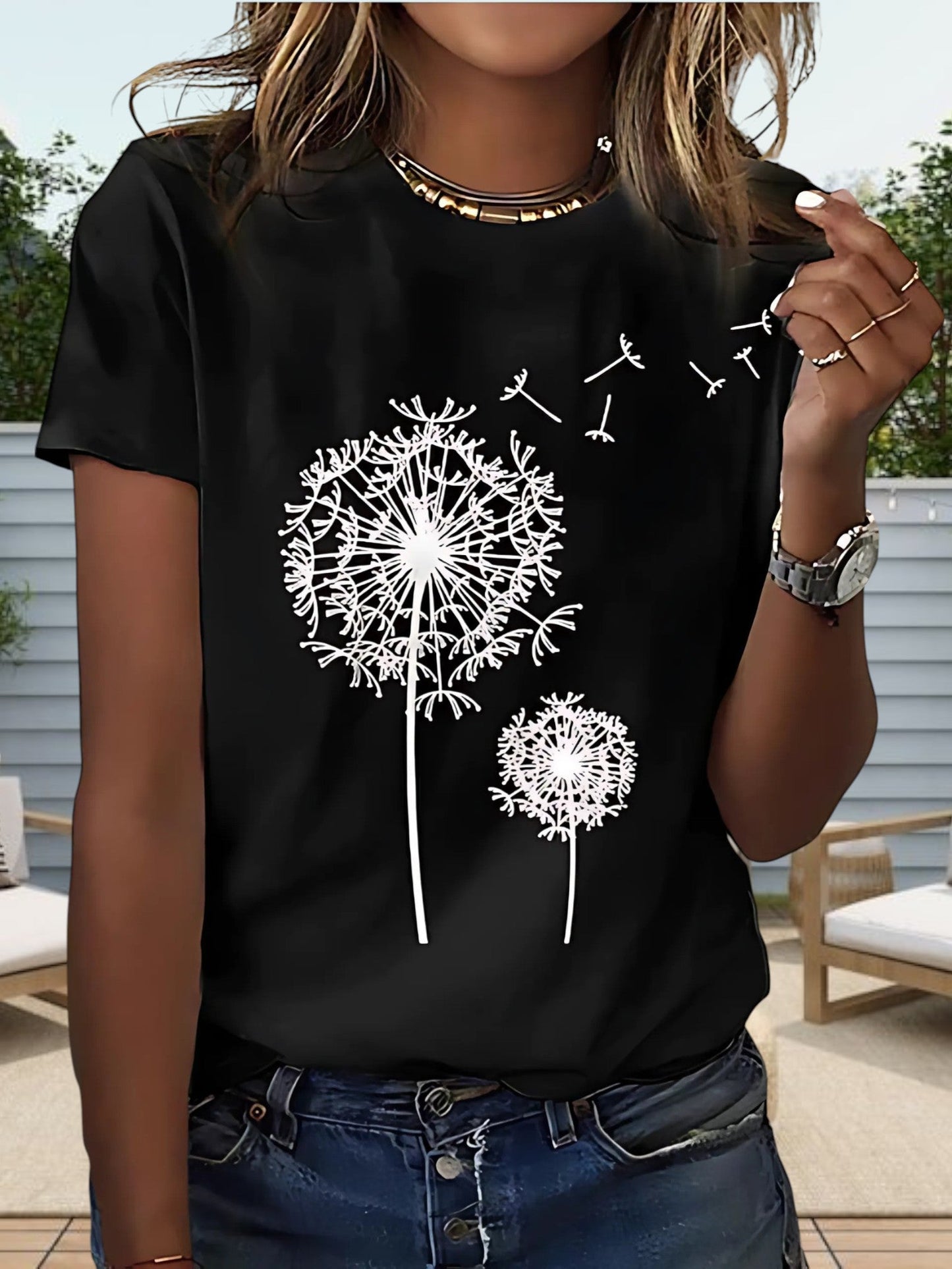 Das Sommer-Sommer-T-Shirt für Frauen in weicher Baumwolle mit runden Ausschnitt und kurzen Ärmeln 0
