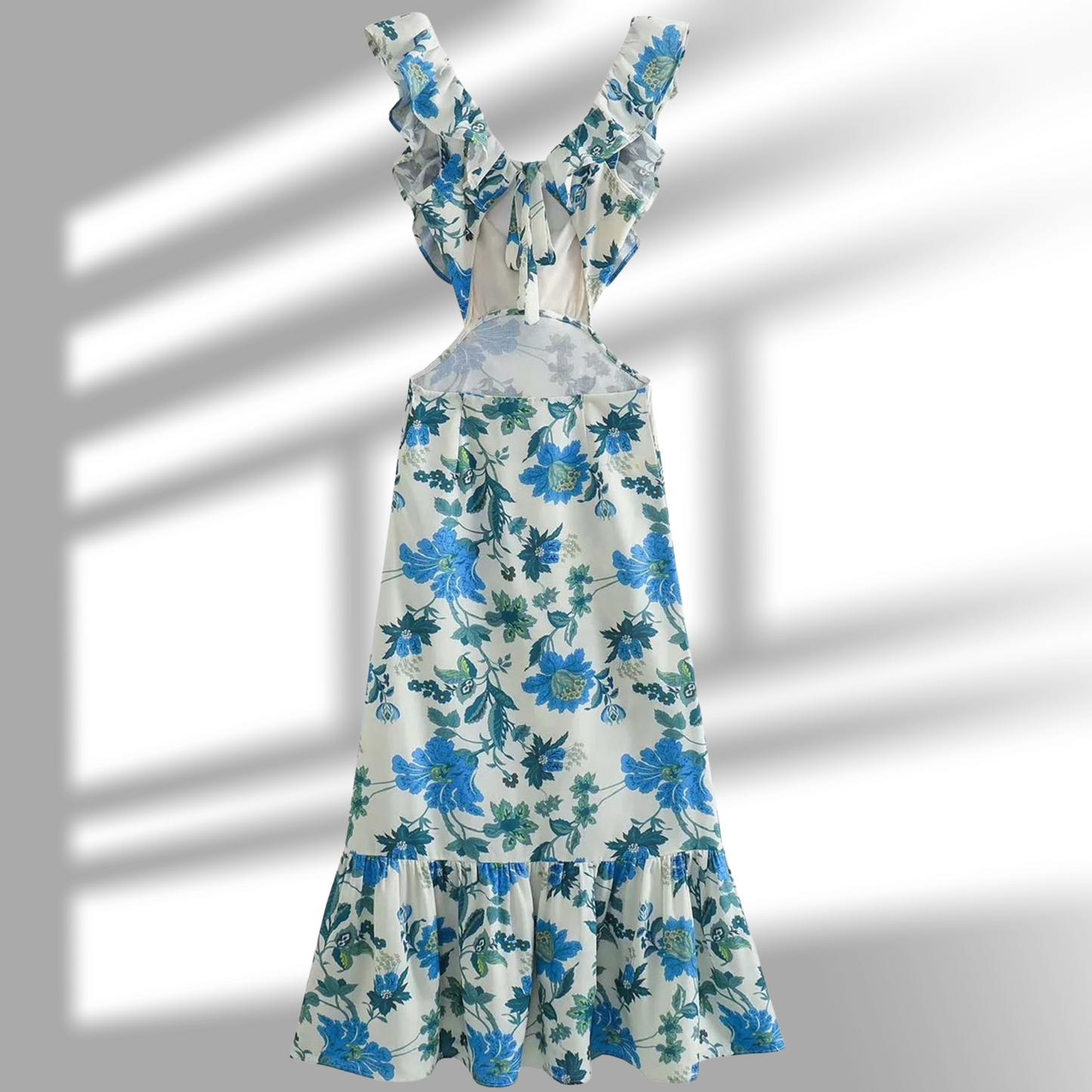 Fließendes Sommerkleid mit Rüschenträgern und tiefem V-Ausschnitt | Blau