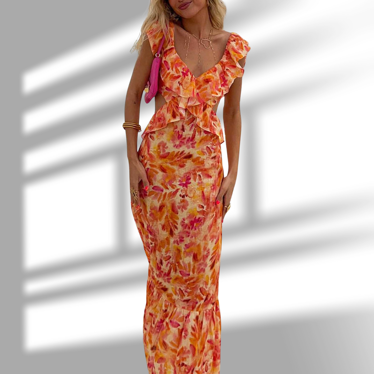 Fließendes Sommerkleid mit Rüschenträgern und tiefem V-Ausschnitt | Orange
