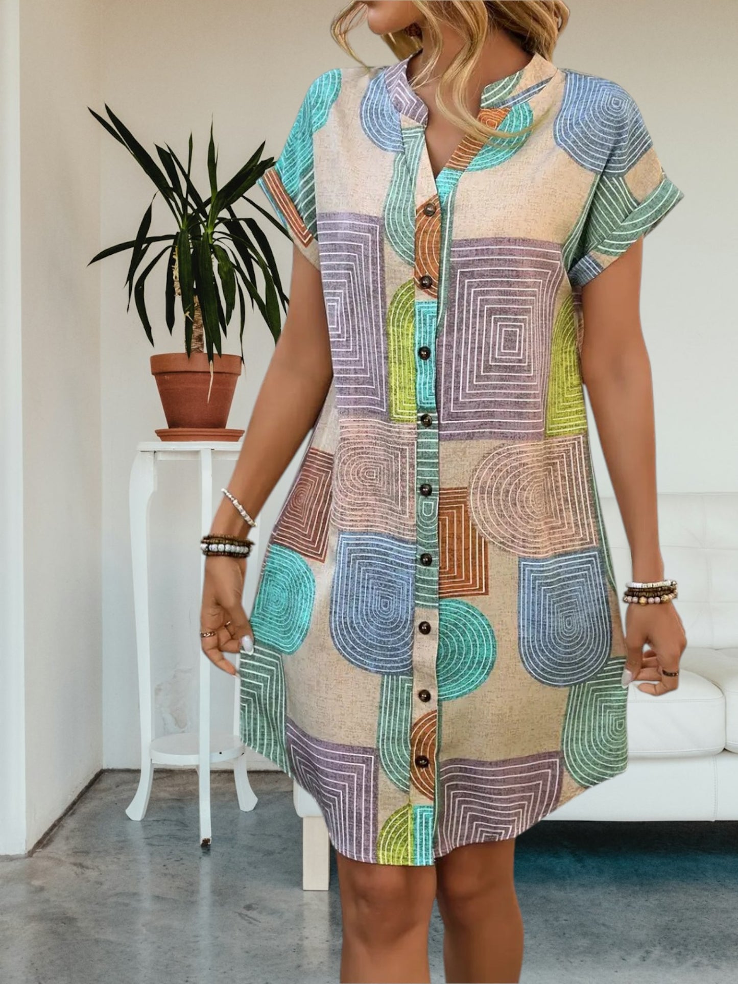 Helle | Elegantes Damenkleid aus fließendem Stoff mit geometrischem Druck für den Sommer | Geometrisch 2