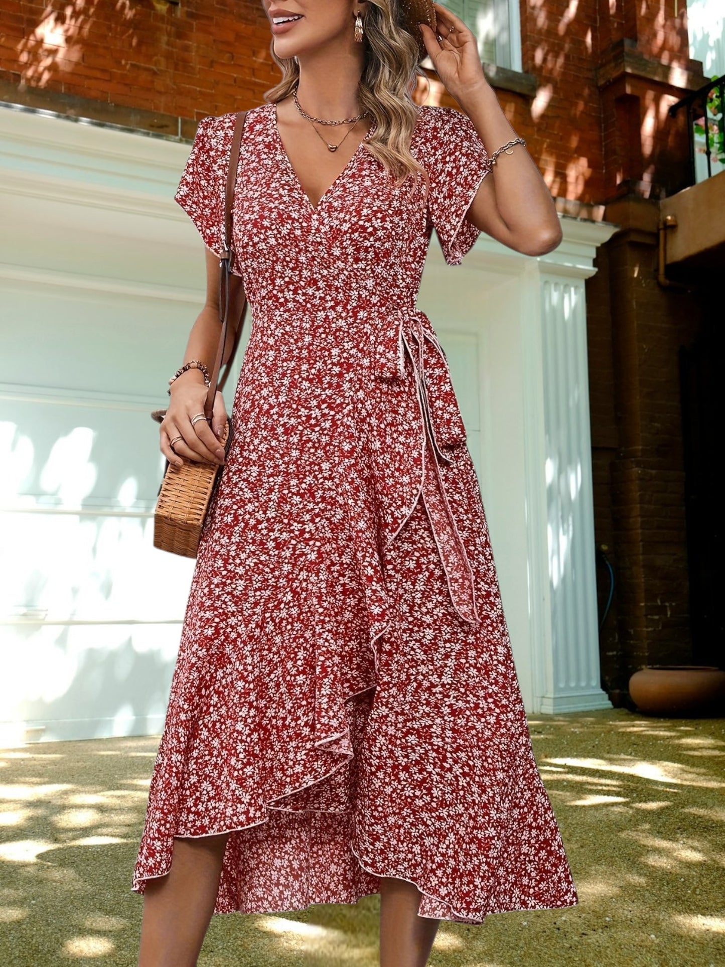 Indie | Charmantes Blumenschnürkleid für Damen aus leichtem Polyester in A-Line-Silhouette | Rot