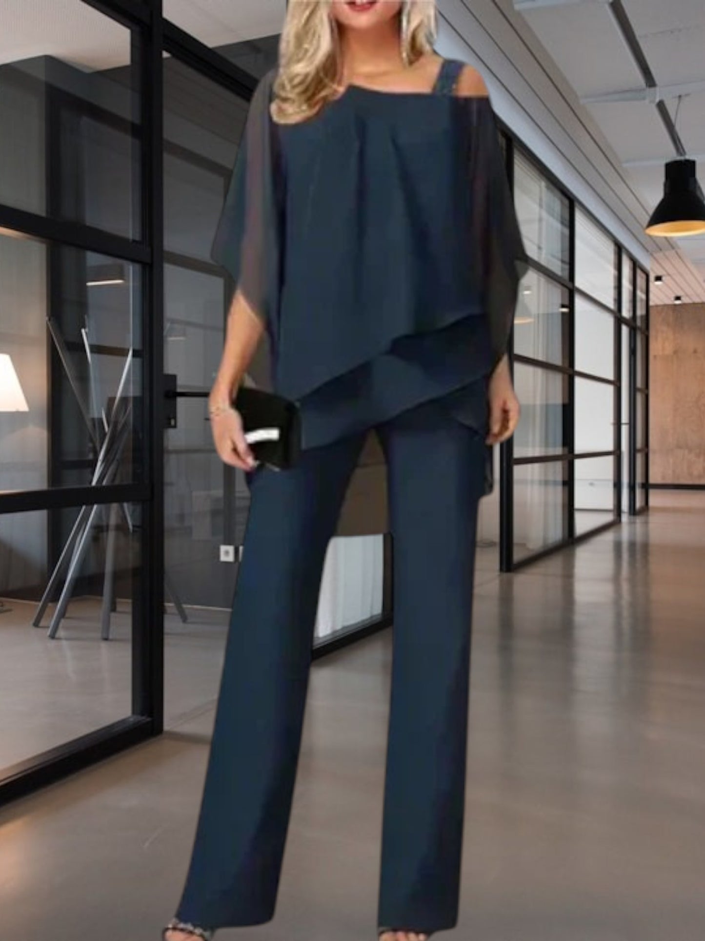 Ingeborg | Luxuriöses Schulterfreies Chiffon Abendset mit Eleganter Hose und Hoher Bewegungsfreiheit | Marineblau