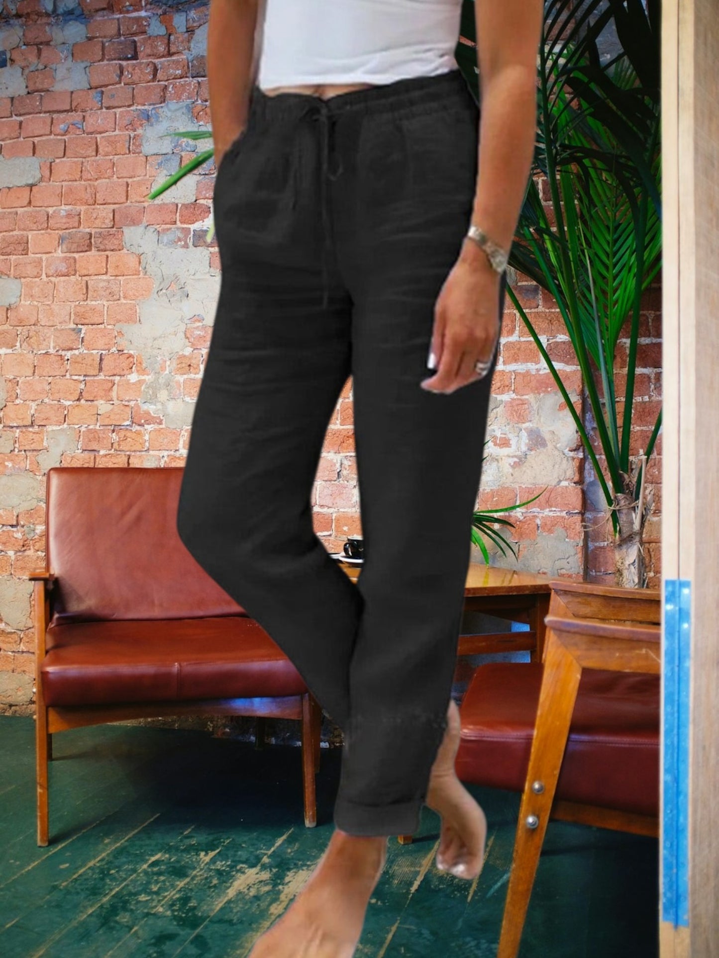 Luisa | Bequeme Stoffhose für Damen mit elastischem Bund und zeitlosem Design | Schwarz