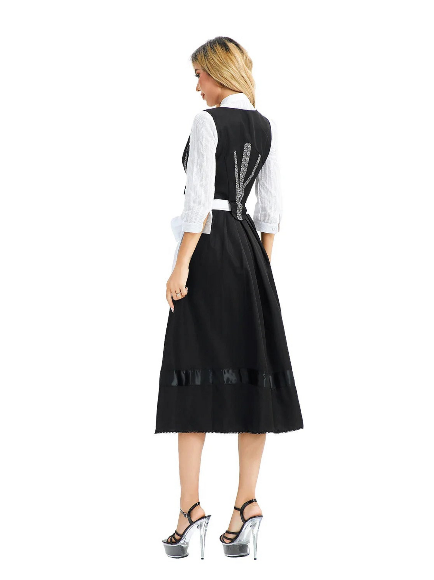 Traditionelles Dirndlkleid mit schwarzem Mieder | Oktoberfest 1