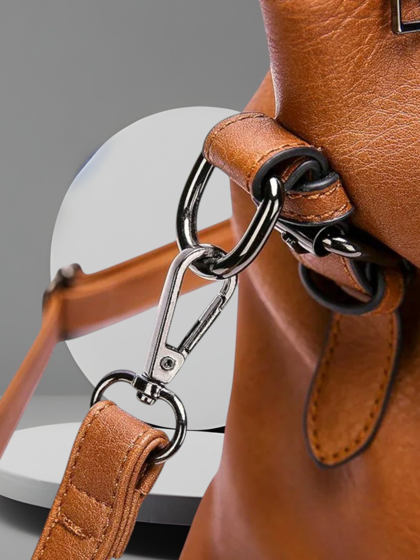 Ulla | Elegante Umhängetasche Damen aus hochwertigem Schweizer Leder mit verstellbarem Riemen und Magnetverschluss | Braun 2