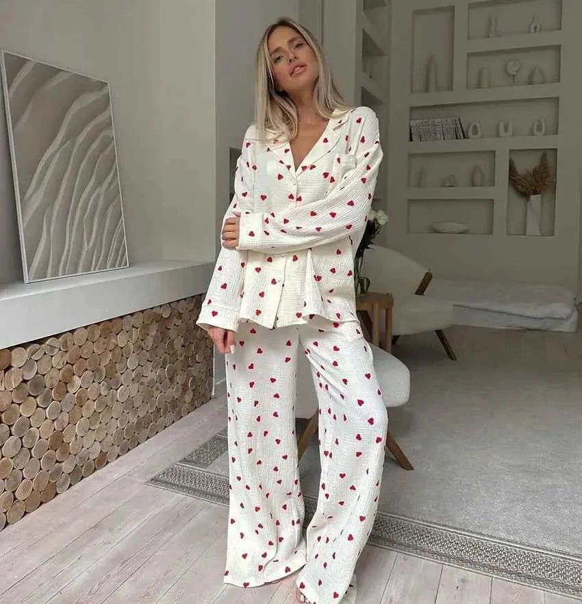 Amelie – Zweiteiliges Pyjama-Set mit Herzmuster & weitem Bein 0