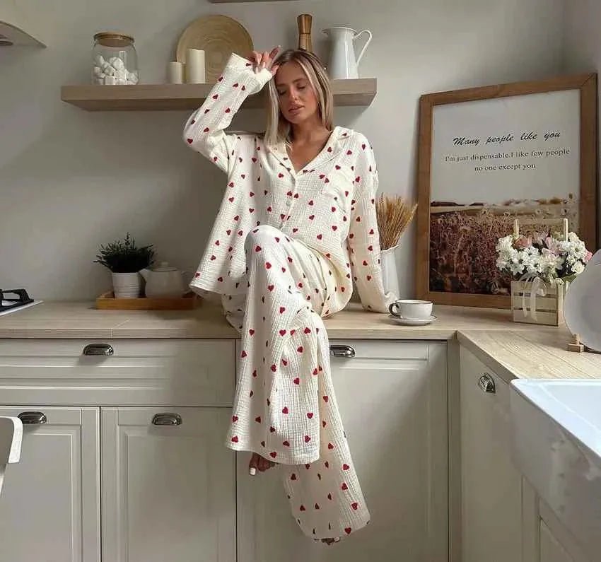 Amelie – Zweiteiliges Pyjama-Set mit Herzmuster & weitem Bein 4