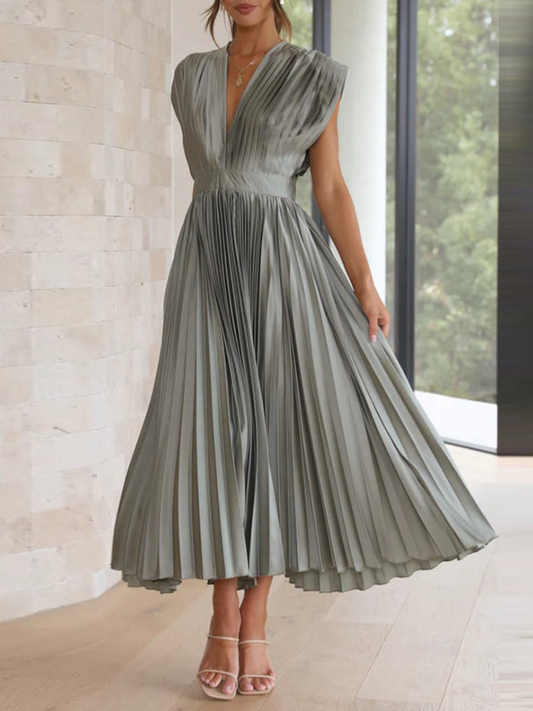 Ärmelloses Kleid mit V-Ausschnitt | Schmeichelhafte Silhouette 0
