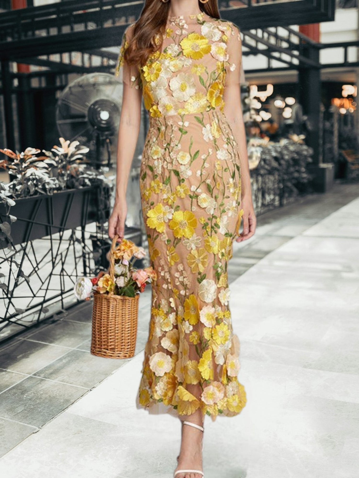 Blumen -Maxikleid für Frauen mit kurzem Ärmeldesign und Stickerei 0