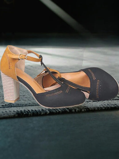 Sandalen met hoge hak en verstelbare gespsluiting