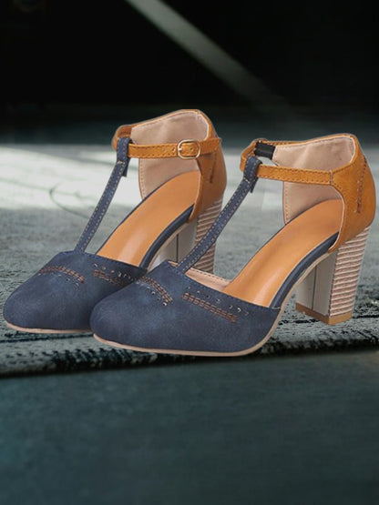 Sandalen met hoge hak en verstelbare gespsluiting