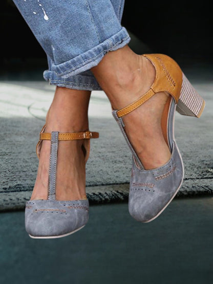 Sandalen met hoge hak en verstelbare gespsluiting