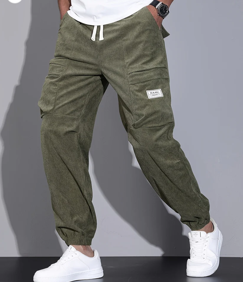 Cordhose für Herren, bequeme Passform, | praktische Taschen 2
