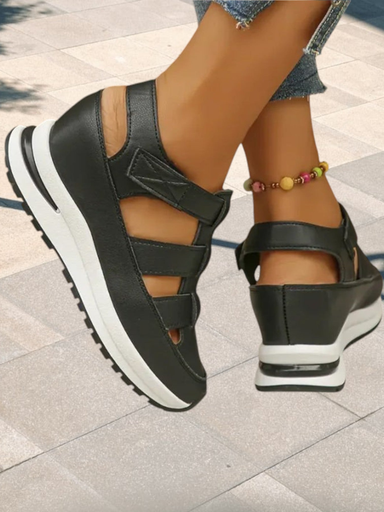 Danielita | Atmungsaktive Orthopädische Sandalen Damen mit Geschlossener Zehenpartie für Optimalen Komfort | schwarz
