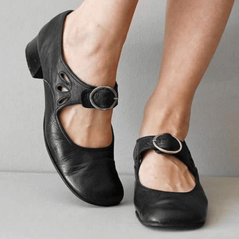 Drune – Einzigartige Ledersandalen 1