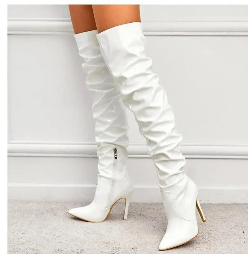 Elegante Overknee Stiefel Schwarz aus Kunstleder mit Stiletto-Hochhack und spitzer Zehenform 4