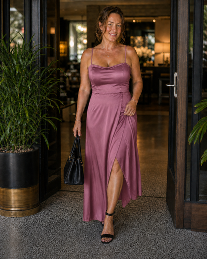 Elegantes Damen-Kleid mit fließendem Schnitt | R&B 6