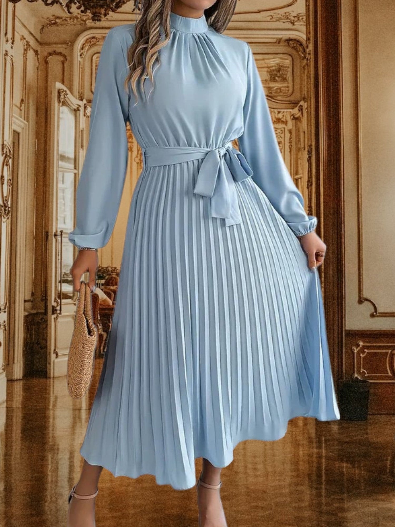 Faltenmidi -Kleid von Damen mit Knapp Taille und langen Ärmeln 0