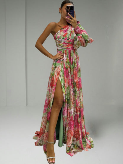 Florales One-Shoulder-Kleid mit plissierten Ärmeln | Rosa