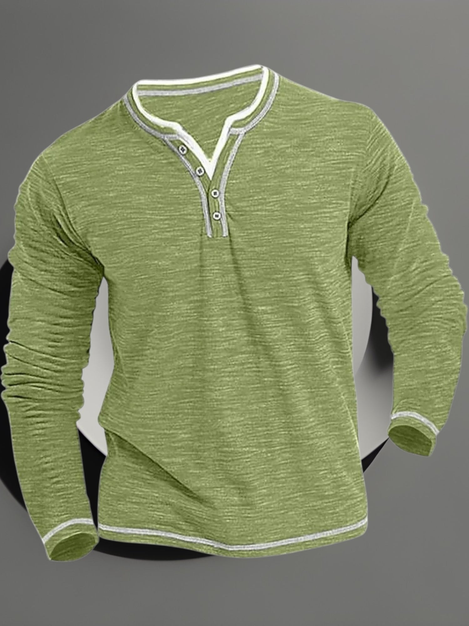 Jörg | Herren Langarmshirt mit V-Ausschnitt aus atmungsaktivem Material für den Frühling | Grun