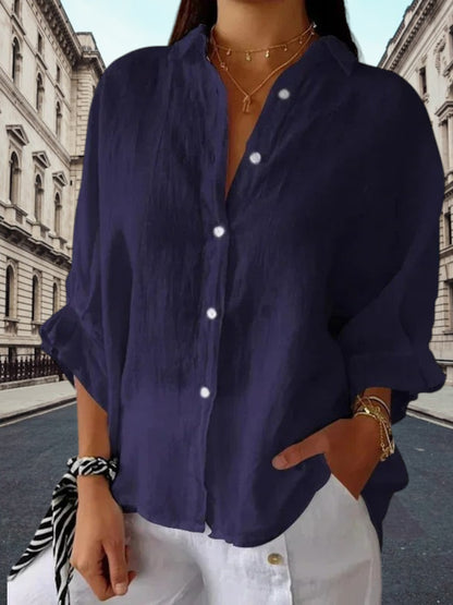 Jeanne | Elegante Damenbluse aus Baumwoll-Leinen mit V-Ausschnitt und kurzen Ärmeln für festliche Anlässe | Marineblau