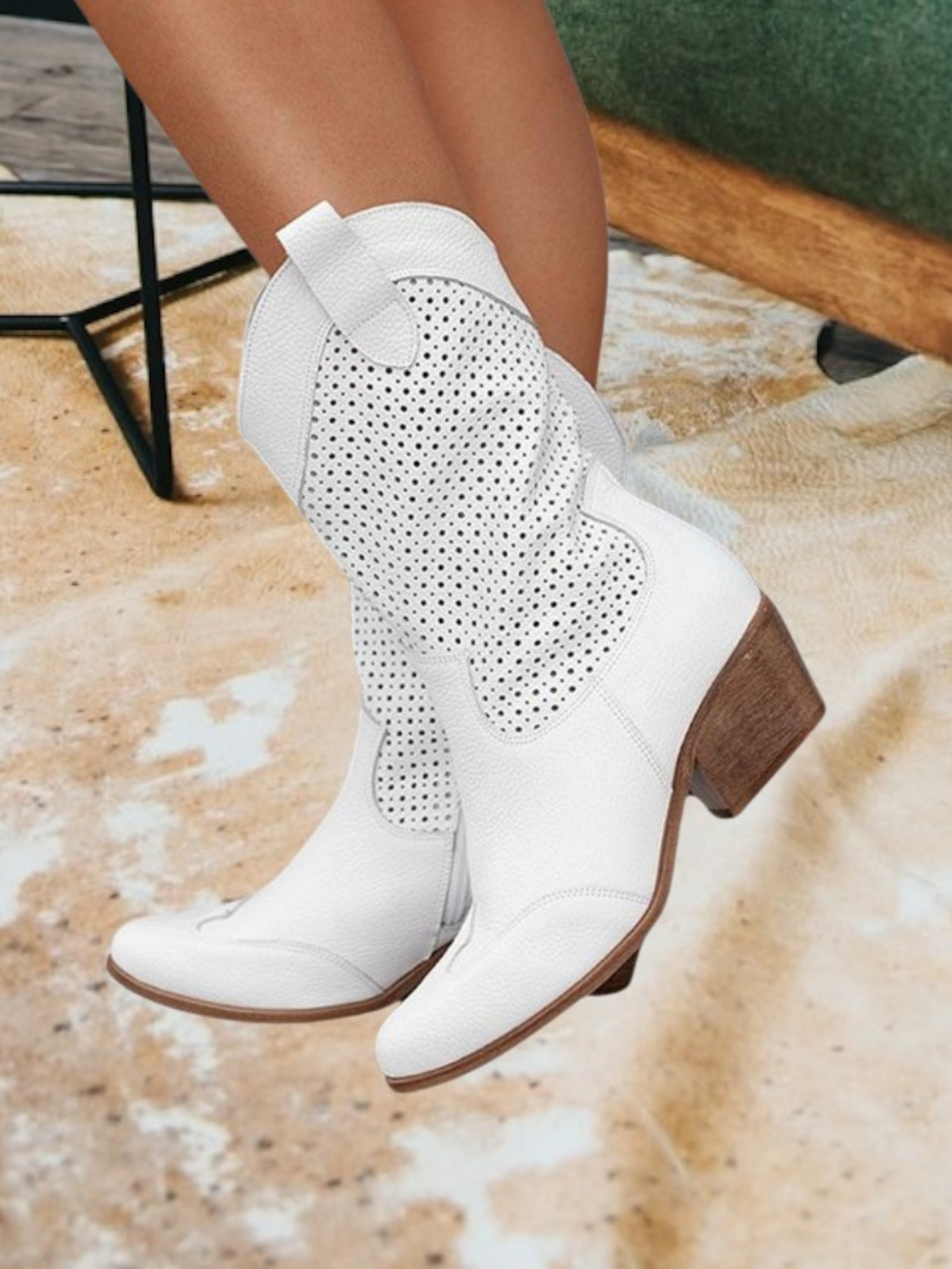 Jill | Orthopädische Cowboy-Stiefel mit Gel-Sohle und 4 cm Absatz für Damen im Western-Stil | Weiß1