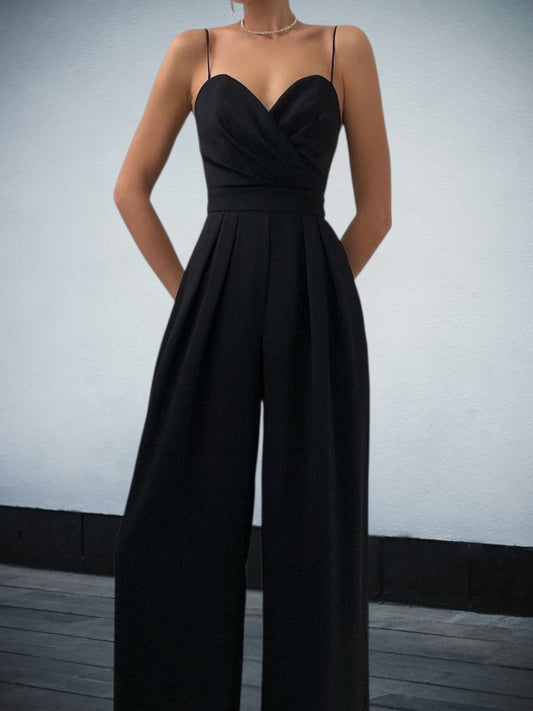 Jumpsuit aus leichtem Stoff - Schmeichelhafter Freizeitanzug | Schwarz