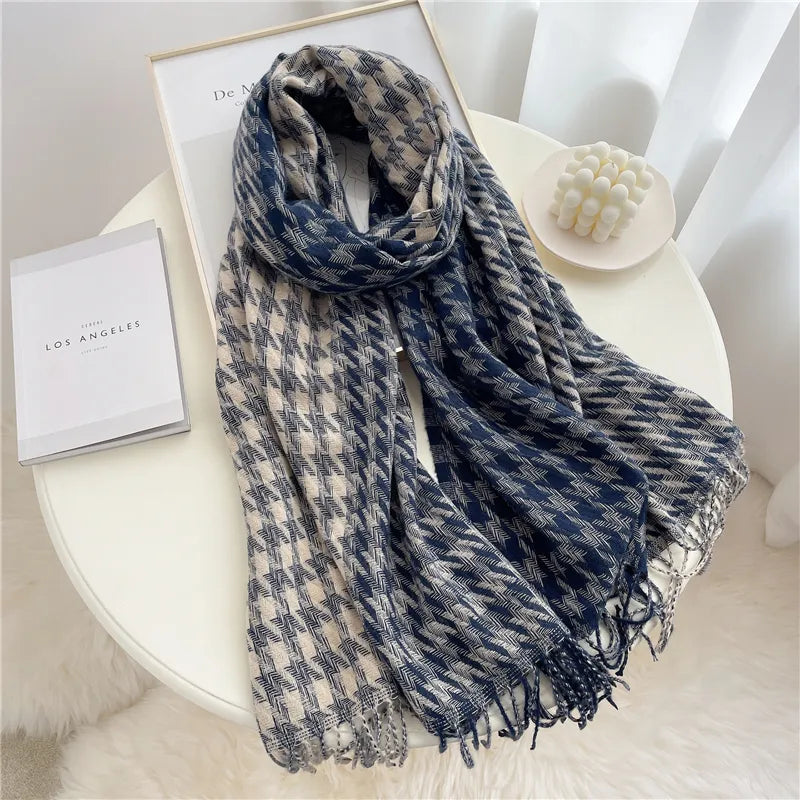 Karierter Schal für Damen | Winteraccessoire 1