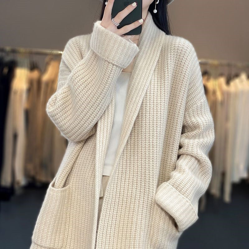 Lange Strickjacke Damen, Relaxed Fit mit V-Hals | Alltagsbegleiter 2