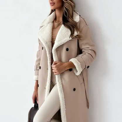 Langer Trenchcoat für Damen, mit Lammfellfutter, zweireihig | Winter 2
