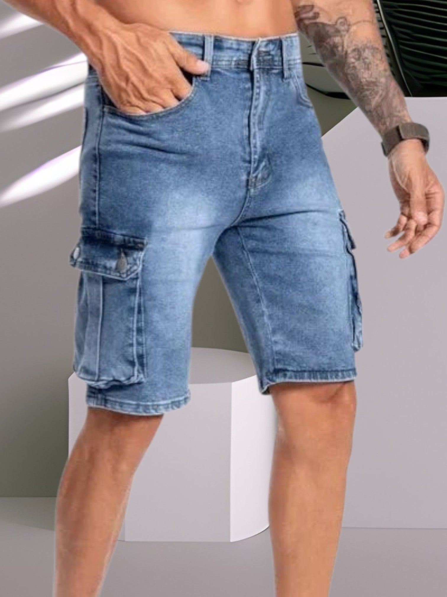 Leichte Jeansshorts für Herren mit Seitentaschen 0