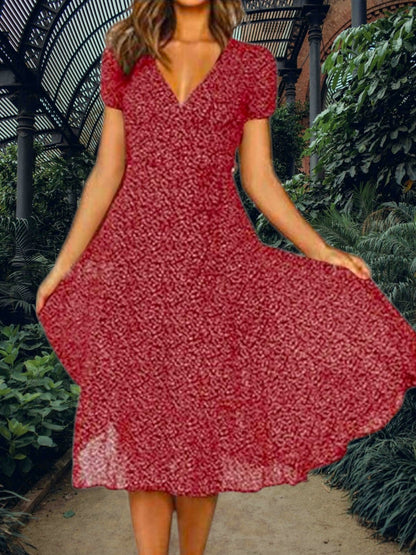 Leichtes A-Linie-Sommerkleid mit V-Ausschnitt, kurze Ärmel und Polka Dot-Baumwollmischungsstoff