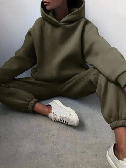 Loungewear-Set | Kuscheliger Hoodie & Jogginghose