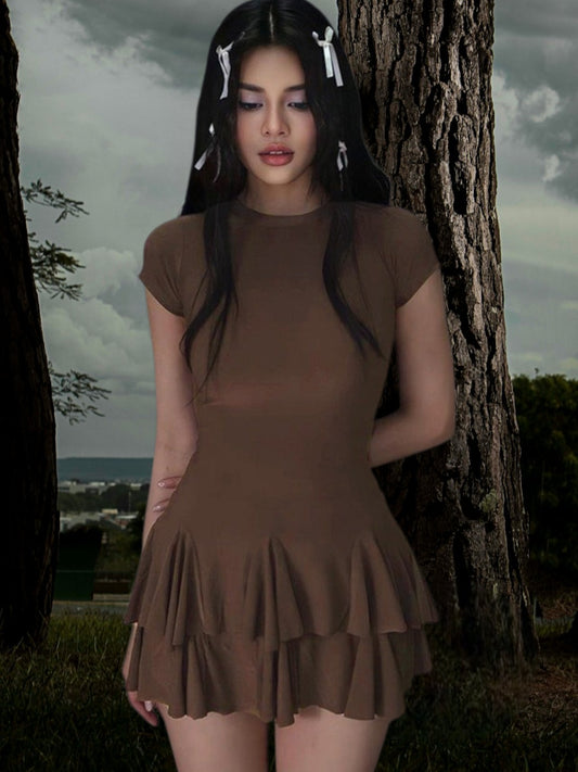 Naja | Fließendes Damenkleid mit modernem Schößchen aus leichtem Stoff, ideal für festliche Anlässe | Braun