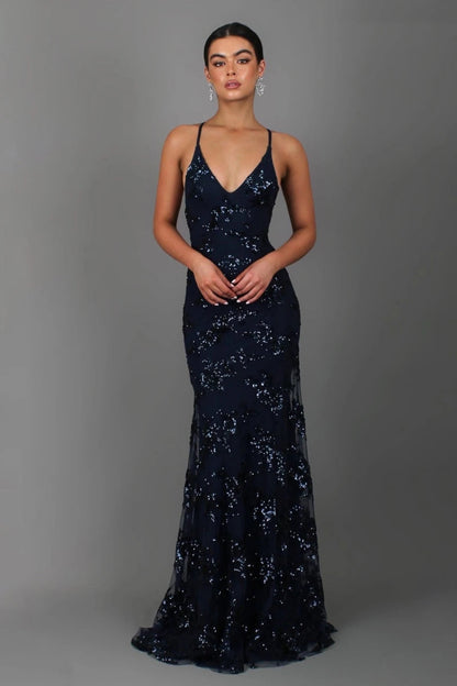 Nora – bodenlanges Abendkleid mit Paillettenstickerei, tiefem Rückenausschnitt und Spaghettiträgern 0