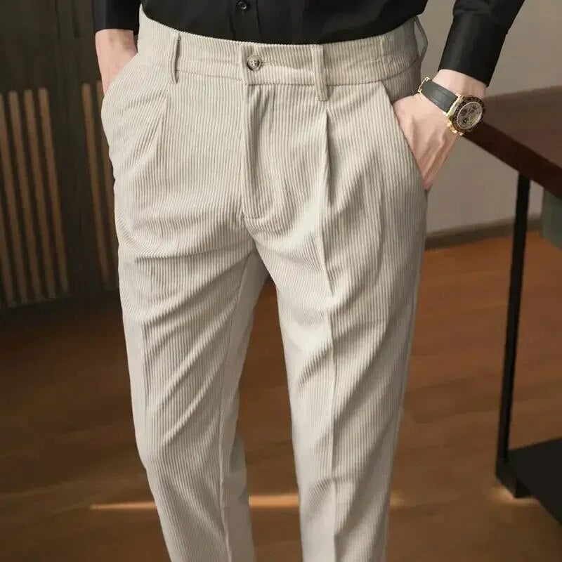 Schmale Cordhose für Herren | Modern Fit 3