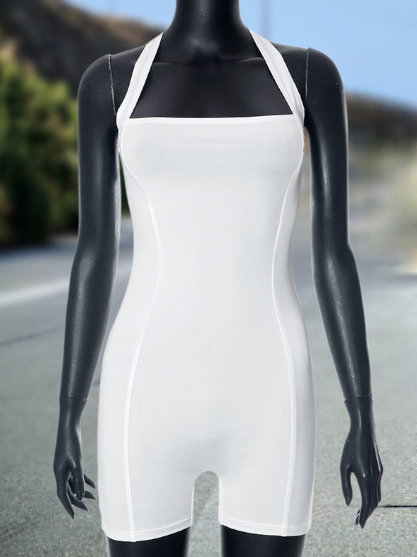 Sonalith | Eleganter Damen-Jumpsuit mit figurbetontem Design | WeiB 4