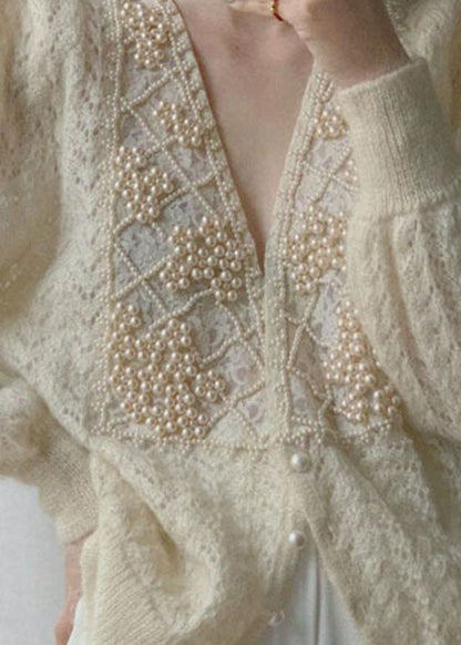 Strickmantel für Damen | Perlenknopf-Detail 1