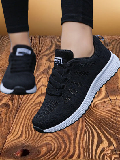 Thora | Orthopädische Turnschuhe für Damen mit Atmungsaktivem Material und Robuster Sohle | Schwarz 2