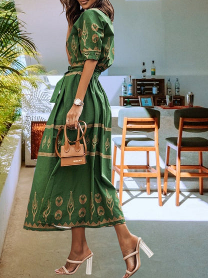 Vintage Midi -Kleid - elegantes Hochtülendesign mit Knöpfen, Gürtel, Modedruck und kurzen Ärmeln