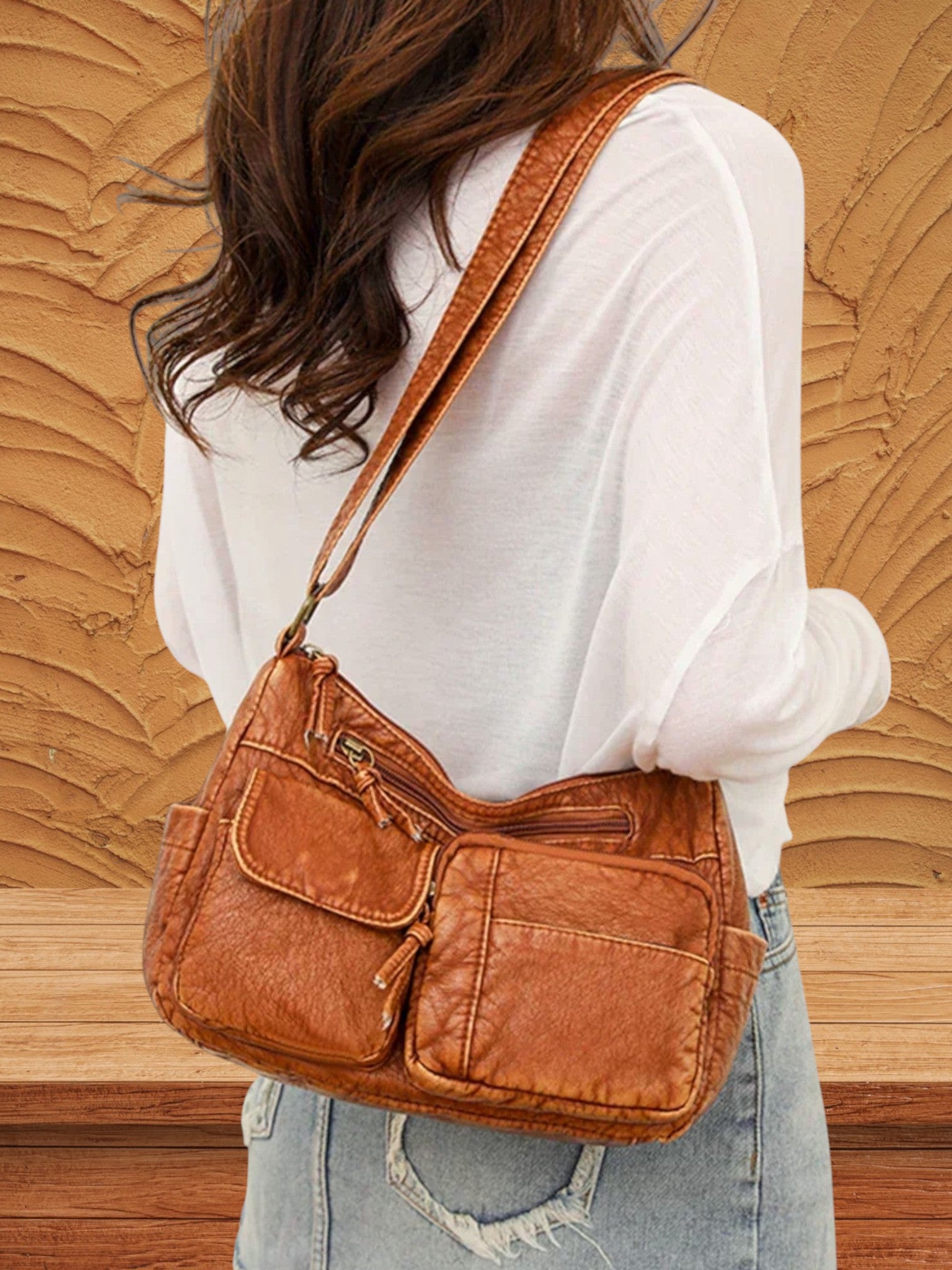 Wenna | Klassische Ledertasche Damen im Old-School-Stil mit geräumigem Innenraum | Braun 2