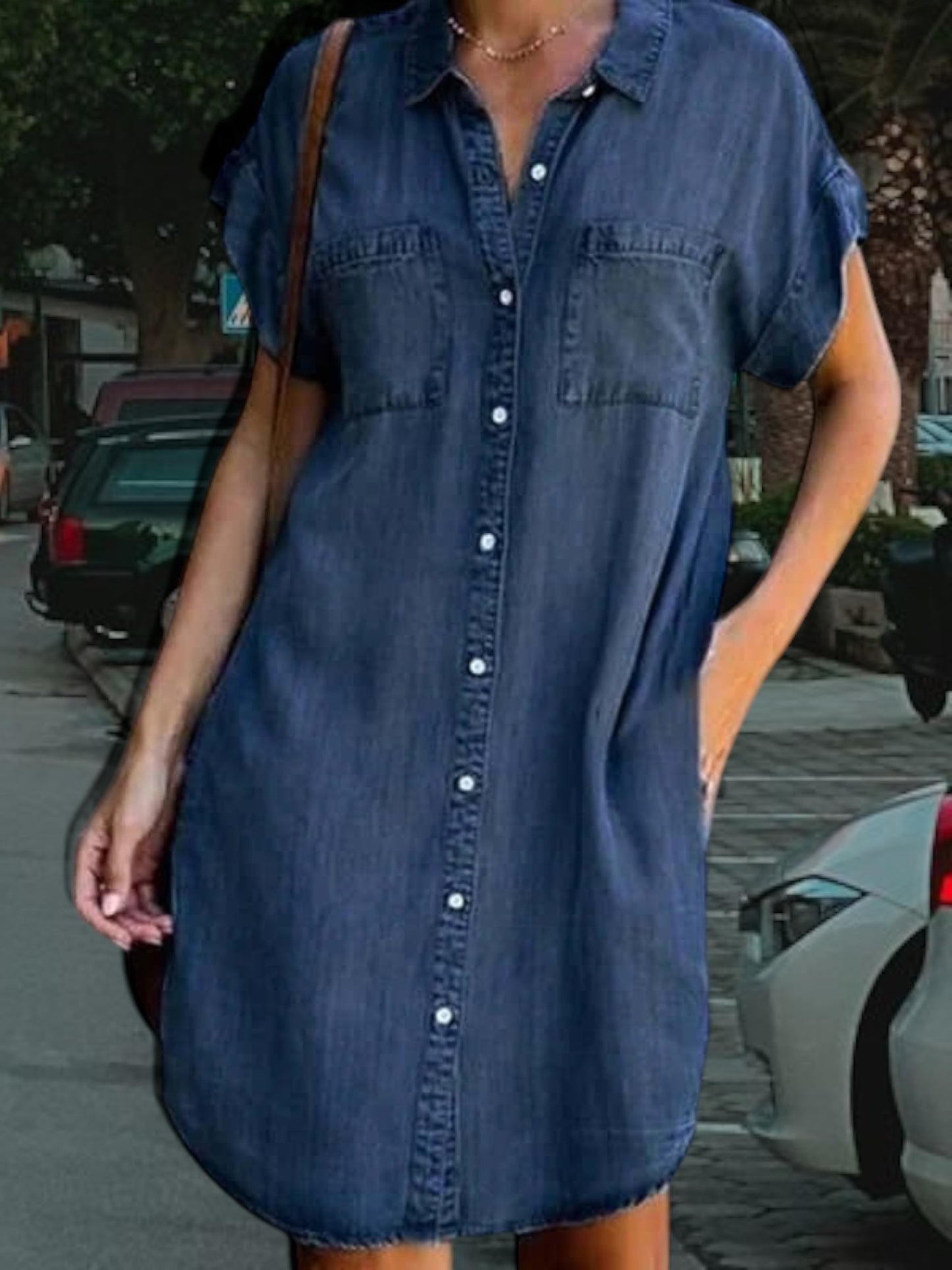 Xenia | Elegantes Damen-Denim-Kleid mit schmeichelhaftem Schnitt, kurze Ärmel, aus hochwertigem Denim, ideal für den Alltag | Dunkel Blau